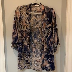 🐍 Snakeskin print kimono 🐍 one size